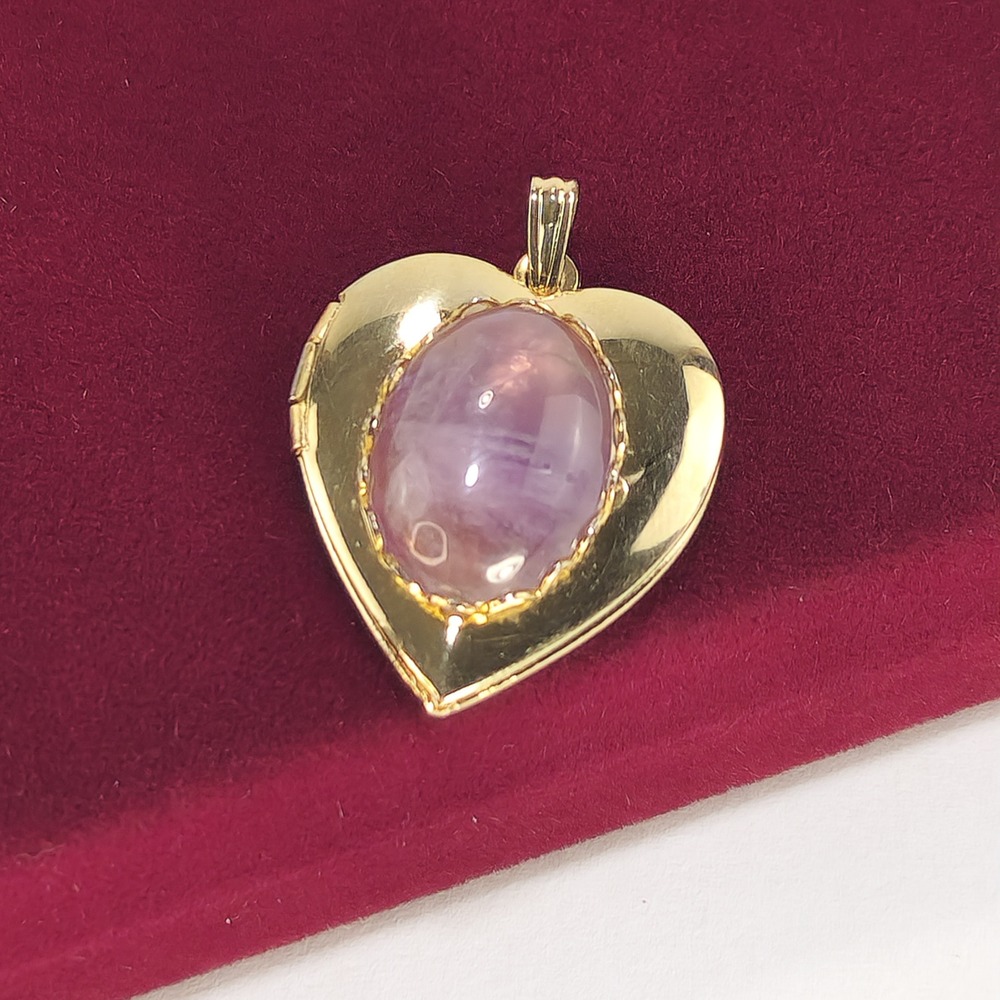 Vintage Purple Cabochon Heart Photo Locket Gold Tone Pendant